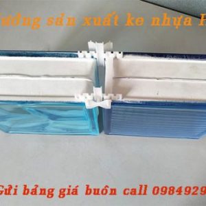 ke gạch kính
